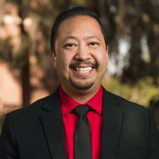 Dr. Zduy Chu