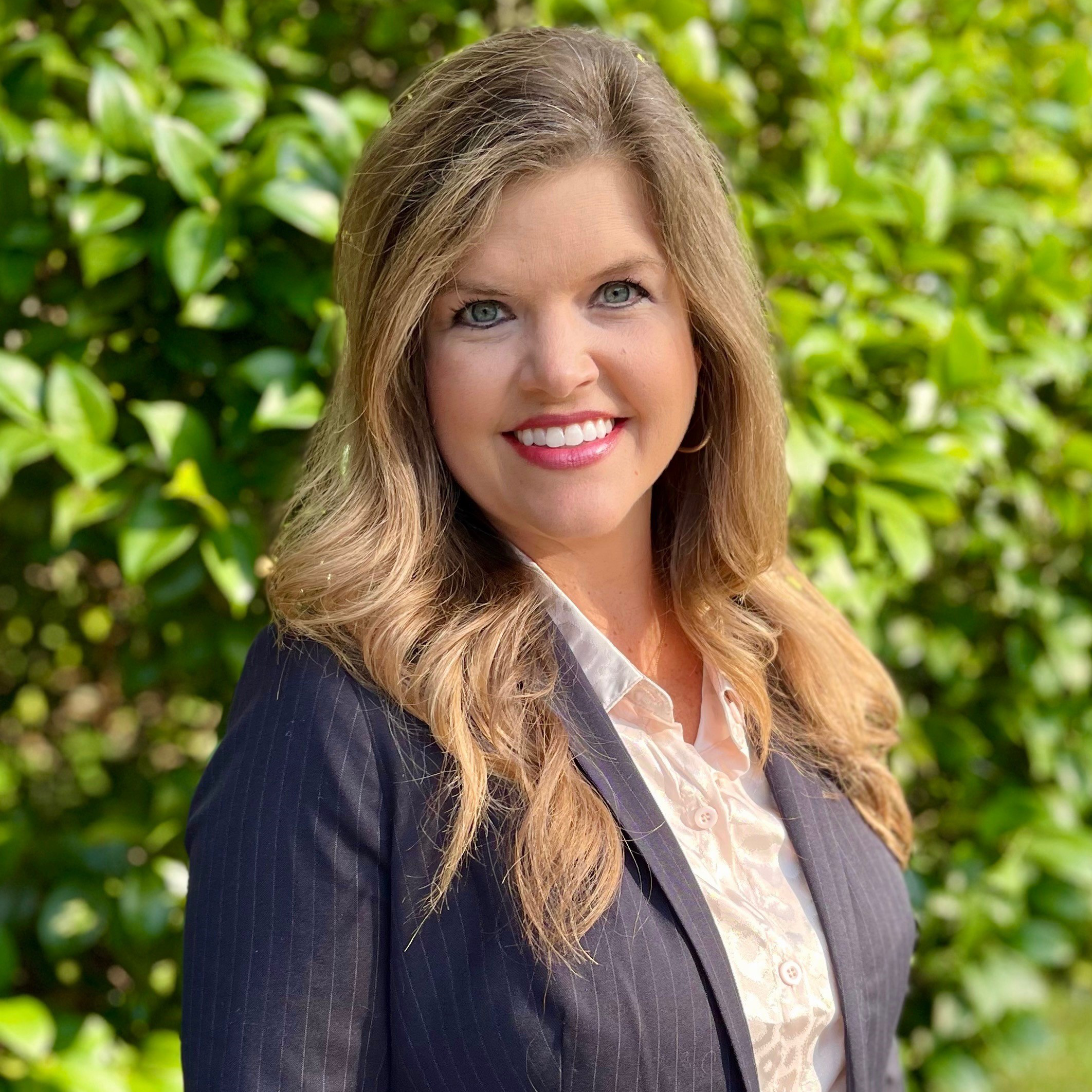 Dr. Christen Givens headshot
